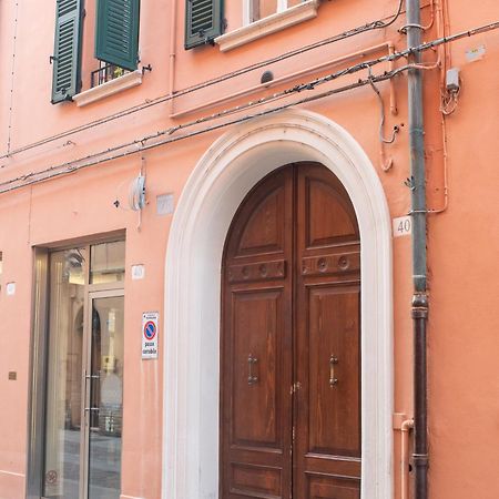 Corte Degli Estensi, Romantica Mansardina フェラーラ エクステリア 写真